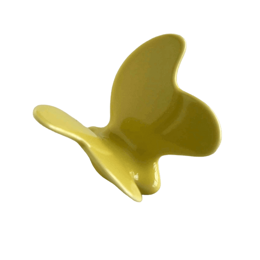 波佐見焼の蝶々箸置(黄蘗色)