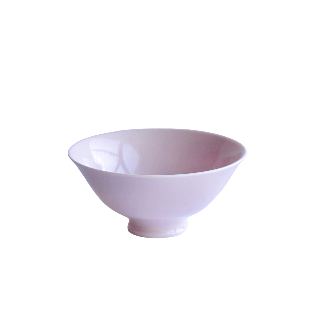 波佐見焼の茶碗(桜色)