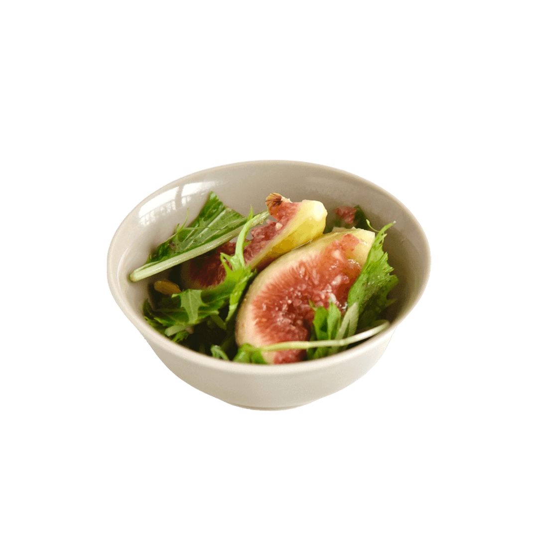 波佐見焼の小付(亜麻色)にイチジクを載せて