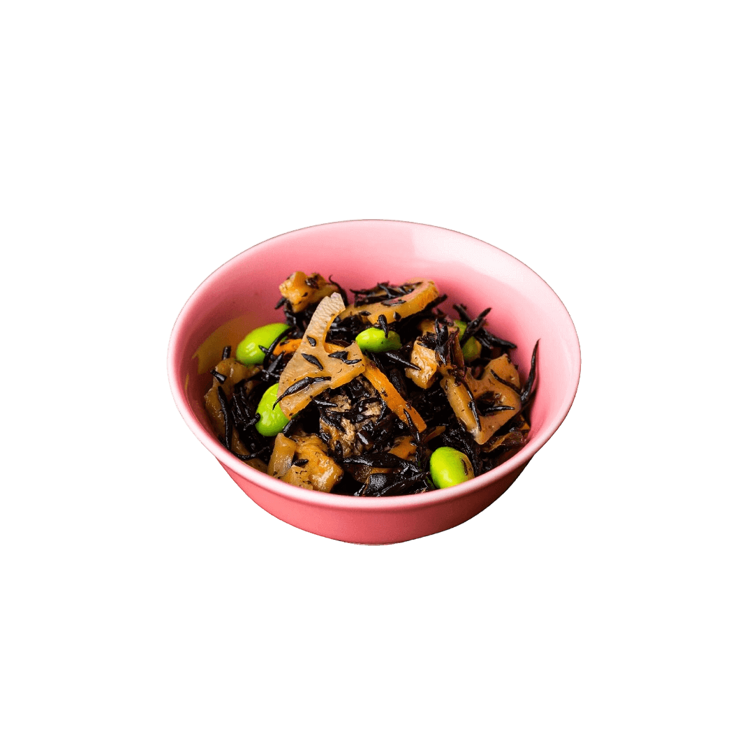 波佐見焼の小付(一重梅色)にヒジキを載せて
