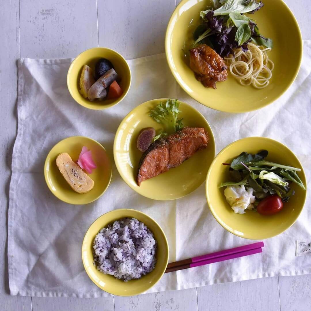 波佐見焼の6型セット(黄蘗色)