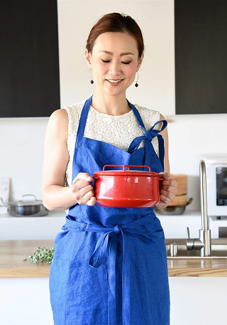 ひろろん様専用 ひろろんリネンエプロエプロン(ロイヤルブルー ひろろん様専用 ひろろんリネンエプロエプロン(ロイヤルブルー