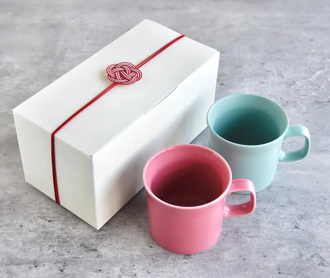 化粧箱(横幅200mm)と梅飾り紐