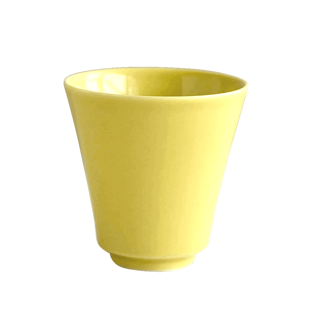 波佐見焼の湯飲(黄蘗色)